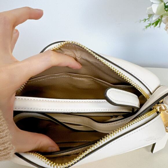 Coach CO939 Mini Jamie Camera Bag In Signature Canvas IN Light Khaki Chalk Multi - Picture 6 of 7